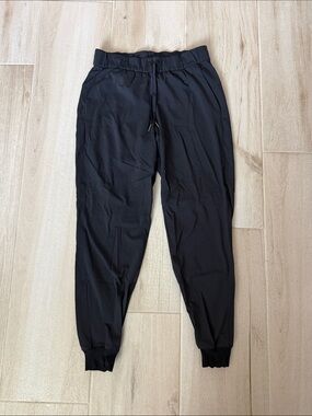 Lululemon Women's Black Stretch Jogger Pants - Elastic Waist & Cuffs size 6